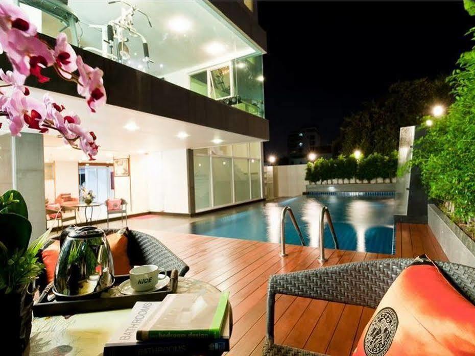 Nice Residence Bangkok Exterior photo