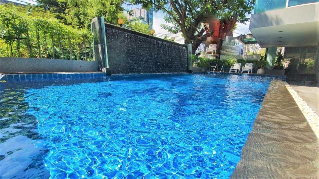 Nice Residence Bangkok Exterior photo