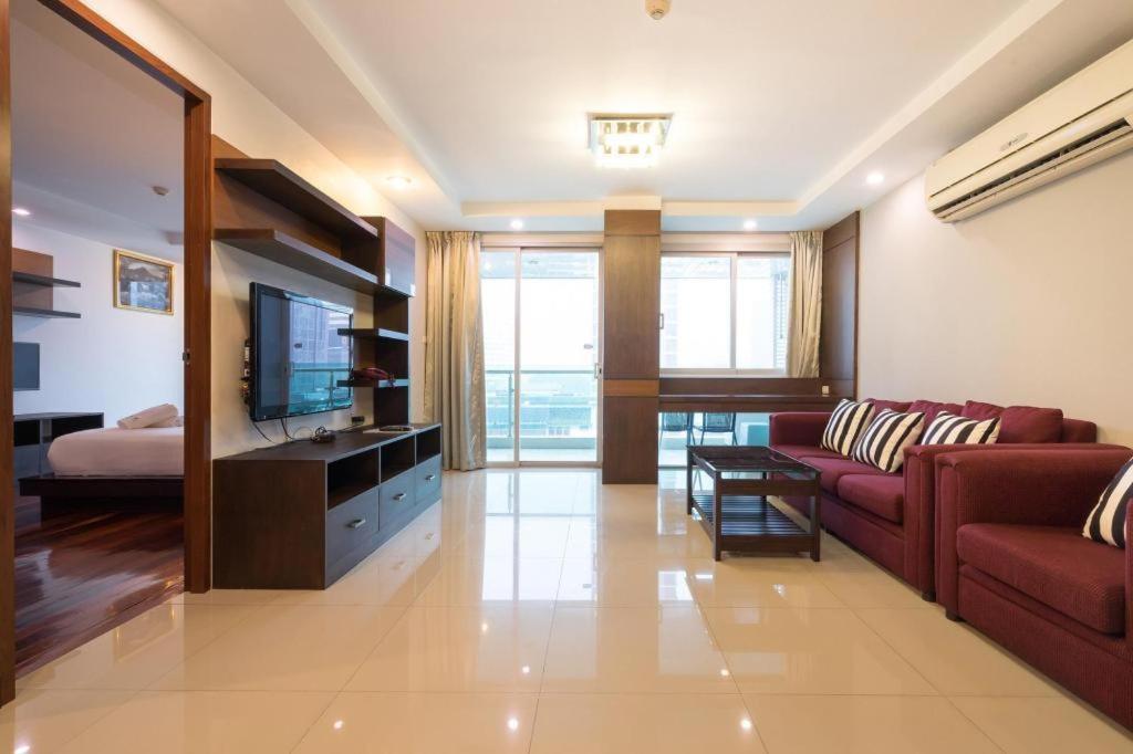 Nice Residence Bangkok Exterior photo